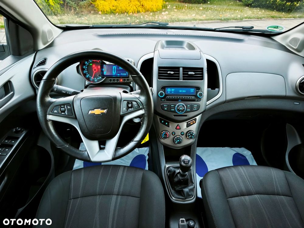 Chevrolet Aveo 1.4 16V LT - 14