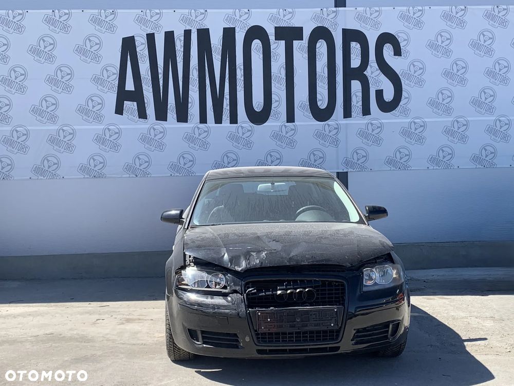 AUDI A3 2006 *SAMOCHÓD NA CZĘŚCI* LY9B MASKA, LAMPA, DRZWI, LUSTERKO, ZDERZAK, GRILL, BŁOTNIK, KLAPA, BELKA, DESKA, FOTELE, KANAPA, ĆWIARTKA KIEROWNICA, TARCZE, ZACISKI, ZAWIESZENIE, KOMPLETNY PRZÓD, KOMPLETNY TYŁ, LICZNIK, ZEGARY, PRAWE LEWE PRZÓD TYŁ - 4