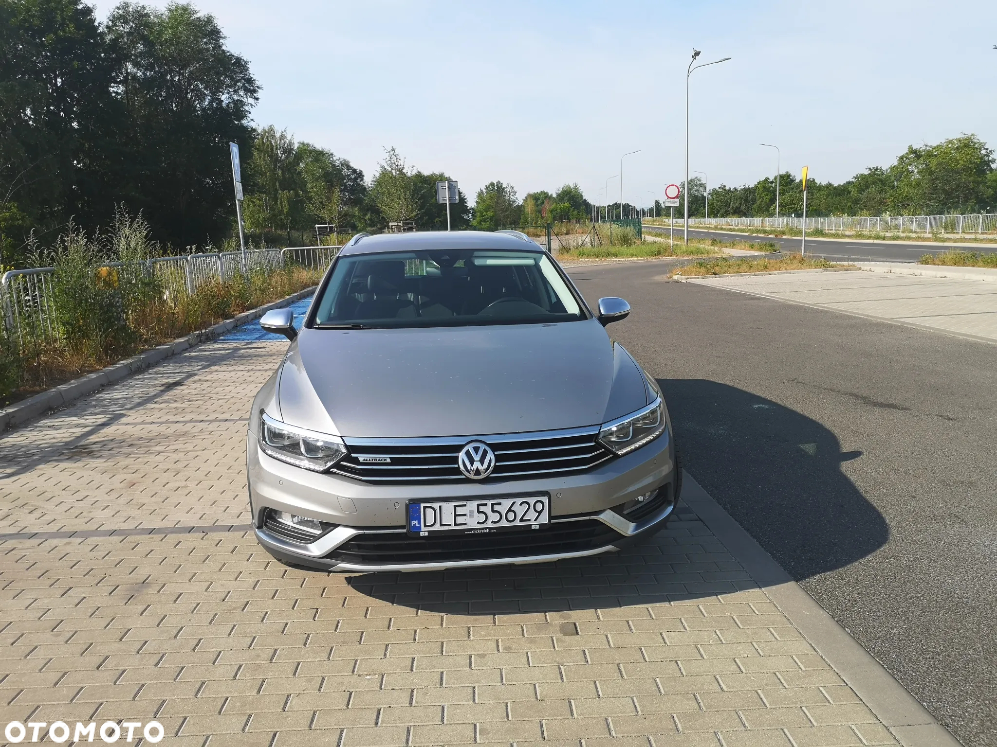 Volkswagen Passat - 8