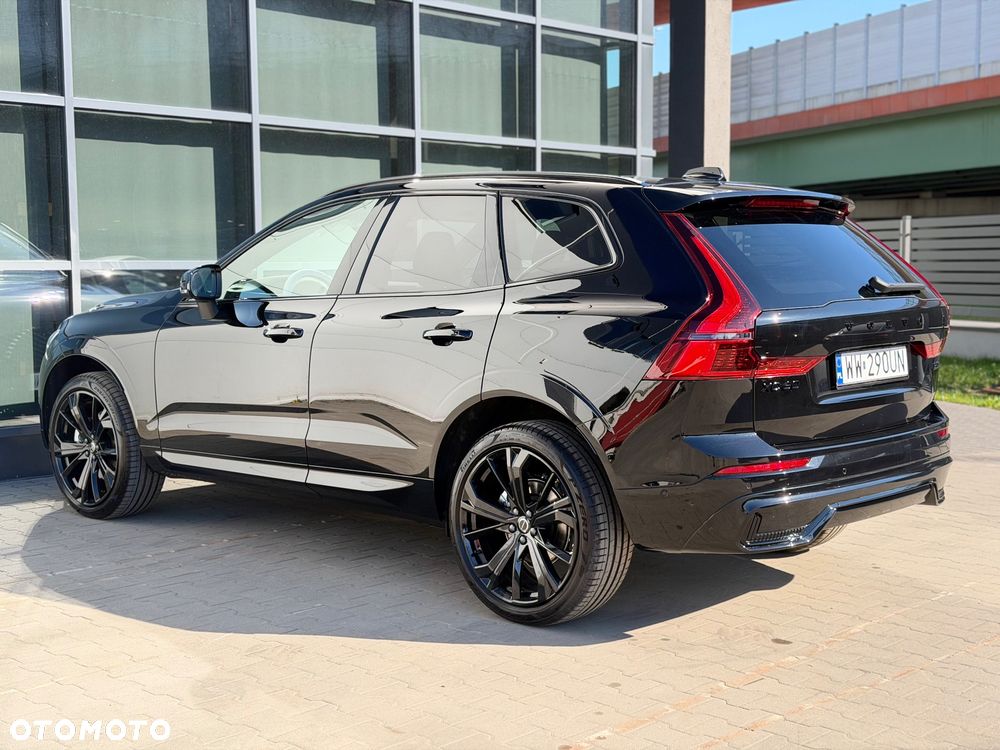 Volvo XC 60 B5 B AWD Plus Black Edition - 5