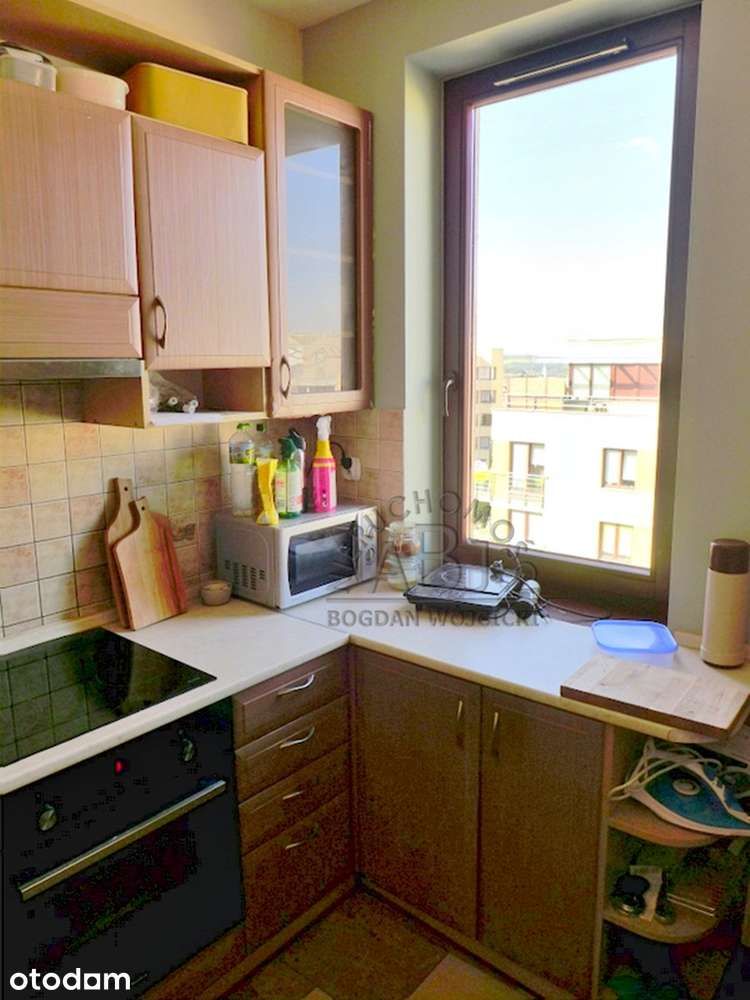 Pokój z balkonem w mieszkaniu na Ruczaju, Kraków