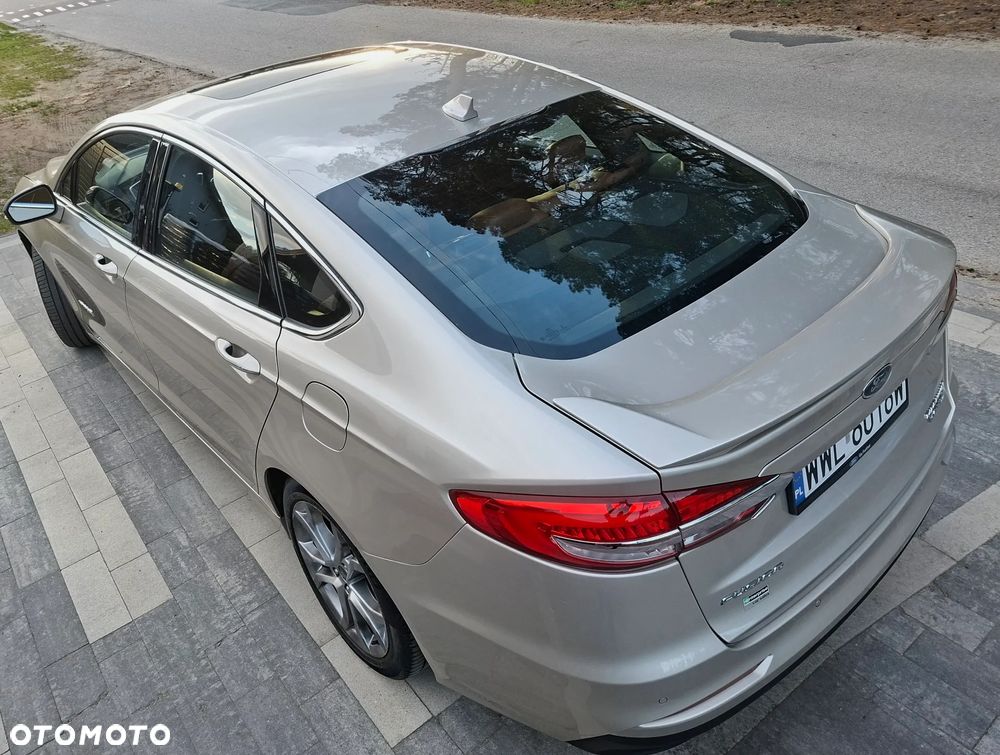 Ford Mondeo 2.0 Hybrid Titanium - 22