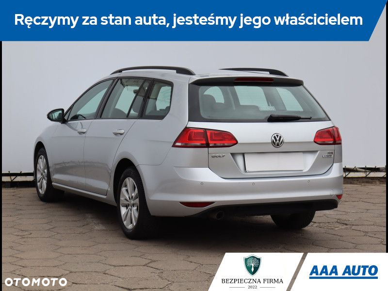 Volkswagen Golf - 5