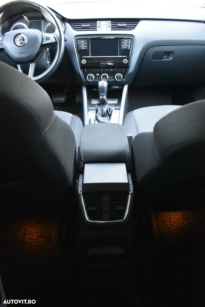 Skoda Octavia - 33