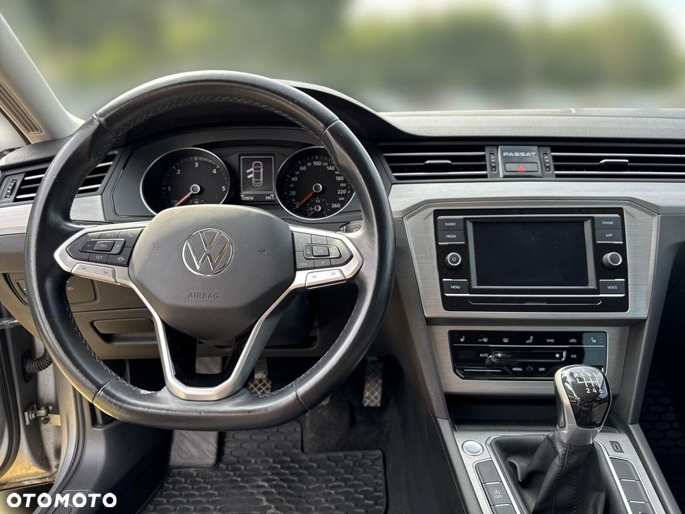 Volkswagen Passat 2.0 TDI EVO Essence - 13