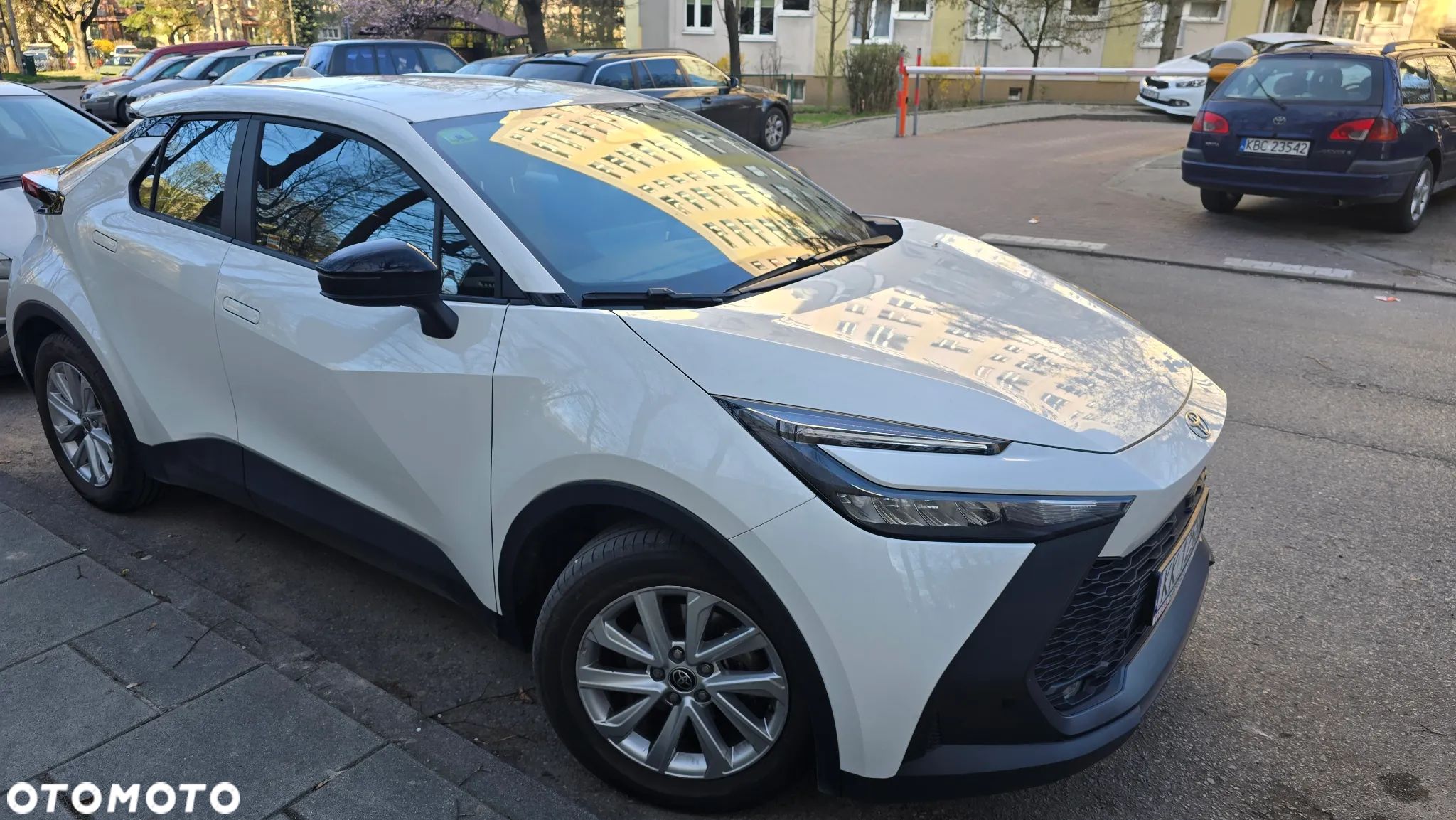 Toyota C-HR 1.8 Hybrid Comfort - 1