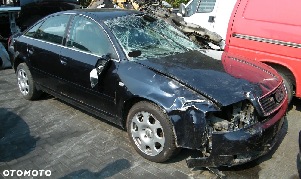 Audi A6 C5 (01-05r.) 2.5 TDI 163KM. Silnik BFC  (oraz: BCZ, BDG) Skrzynia GHD,  JLJ  Lakier LZ5L. Cały na części. GWARANCJA !!!  Przód Tył Zestaw Komplet Drzwi Klapa Zderzak Błotnik Maska Grill Atrapa Szyba Pas Lampa Lusterko Boczki Fotel Kanapa Kokpit Deska Rozdzielcza Przełącznik Włącznik Sterownik Przewody Wiązka Instalacja Moduł Komputer Czujnik Listwa Pompa Alternator Wtryski Głowica Rozrusznik Kompresor Sprzęgło Dwumas Silnik Skrzynia ABS Klimatyzacji Paliwa Wspomagania Kolektor Turbina Przepustnica Zawór Chłodnica Koło Hak Belka Sanki Zawieszenie Mcpherson Półoś Amortyzator Wydech Tłumik Zacisk Most - 1