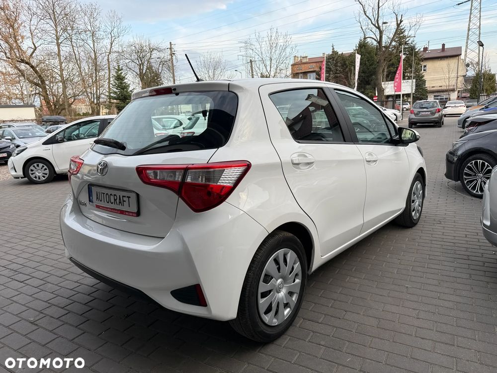 Toyota Yaris 1.0 Active - 26