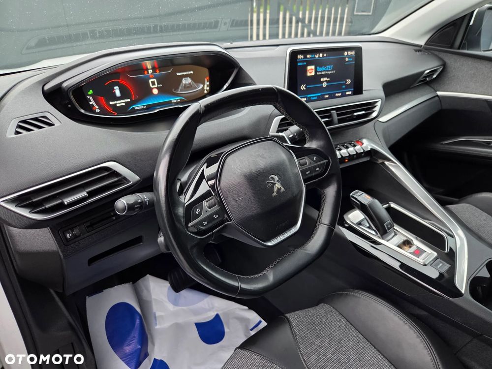 Peugeot 3008 1.6 BlueHDi Allure S&S EAT6 - 24