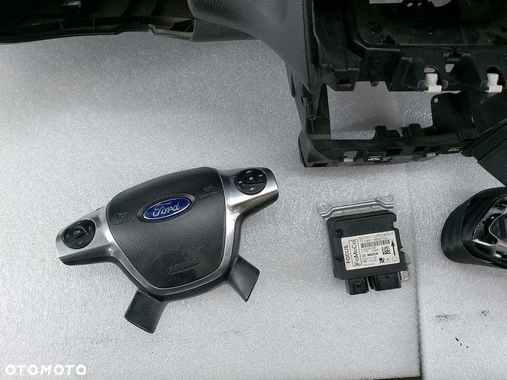 DESKA ROZDZIELCZA,KONSOLA PODUSZKI SENSOR PASY FORD FOCUS III - 2