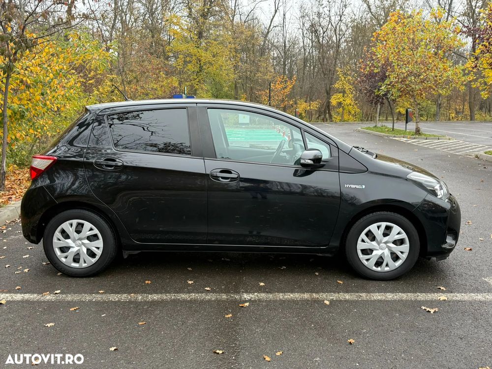 Toyota Yaris 1.5 VVT-i HSD Exclusive - 11