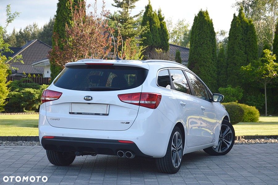 Kia Ceed 1.6 CRDi GT Line DCT - 12