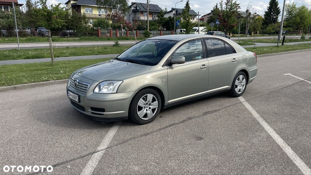 Toyota Avensis - 4