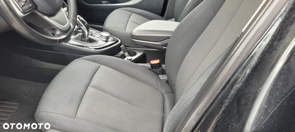BMW Seria 2 216d Active Tourer - 24