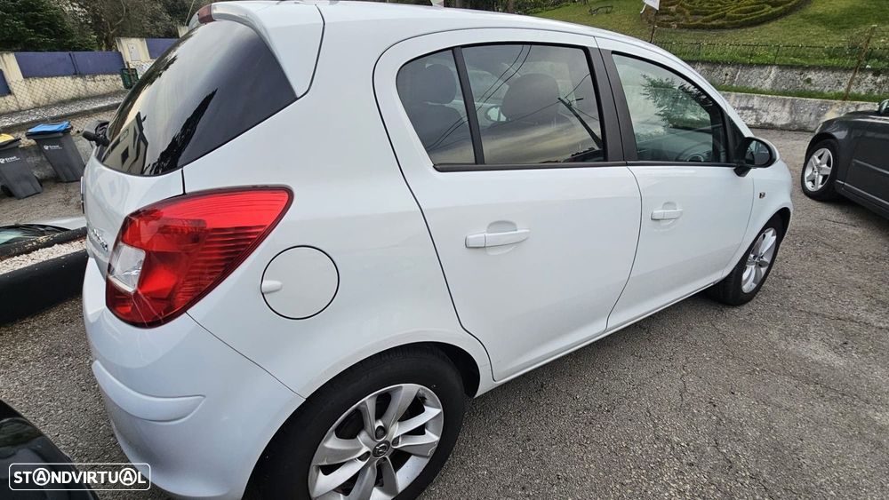 Opel Corsa 1.3 CDTI Go! 88g - 2