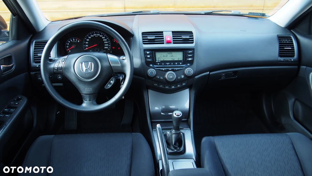 Honda Accord 2.0 Comfort - 8