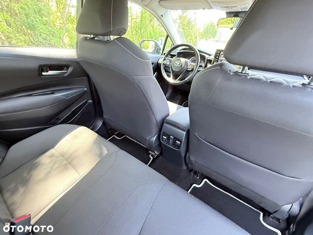 Toyota Corolla 1.8 Hybrid Comfort - 17