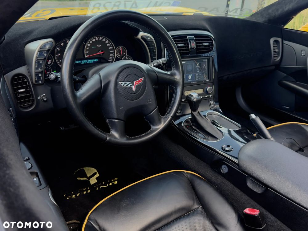 Chevrolet Corvette - 5