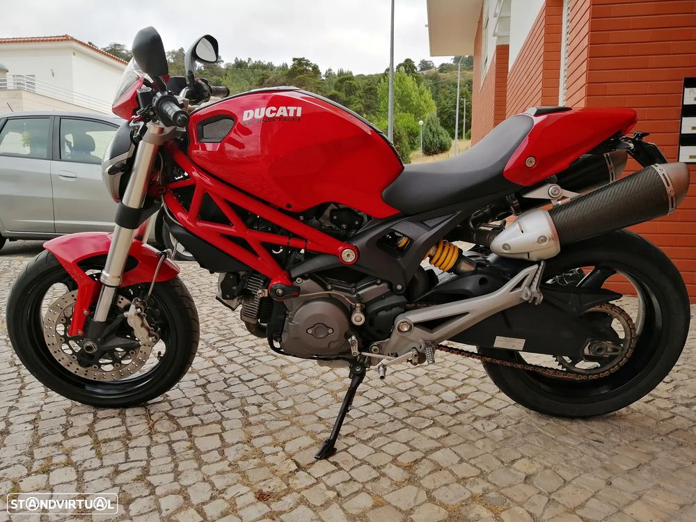 Ducati Monster 696+ - 11