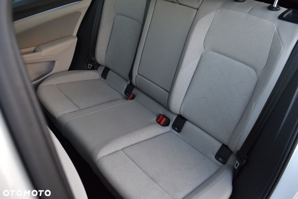 Volkswagen Golf Variant - 28