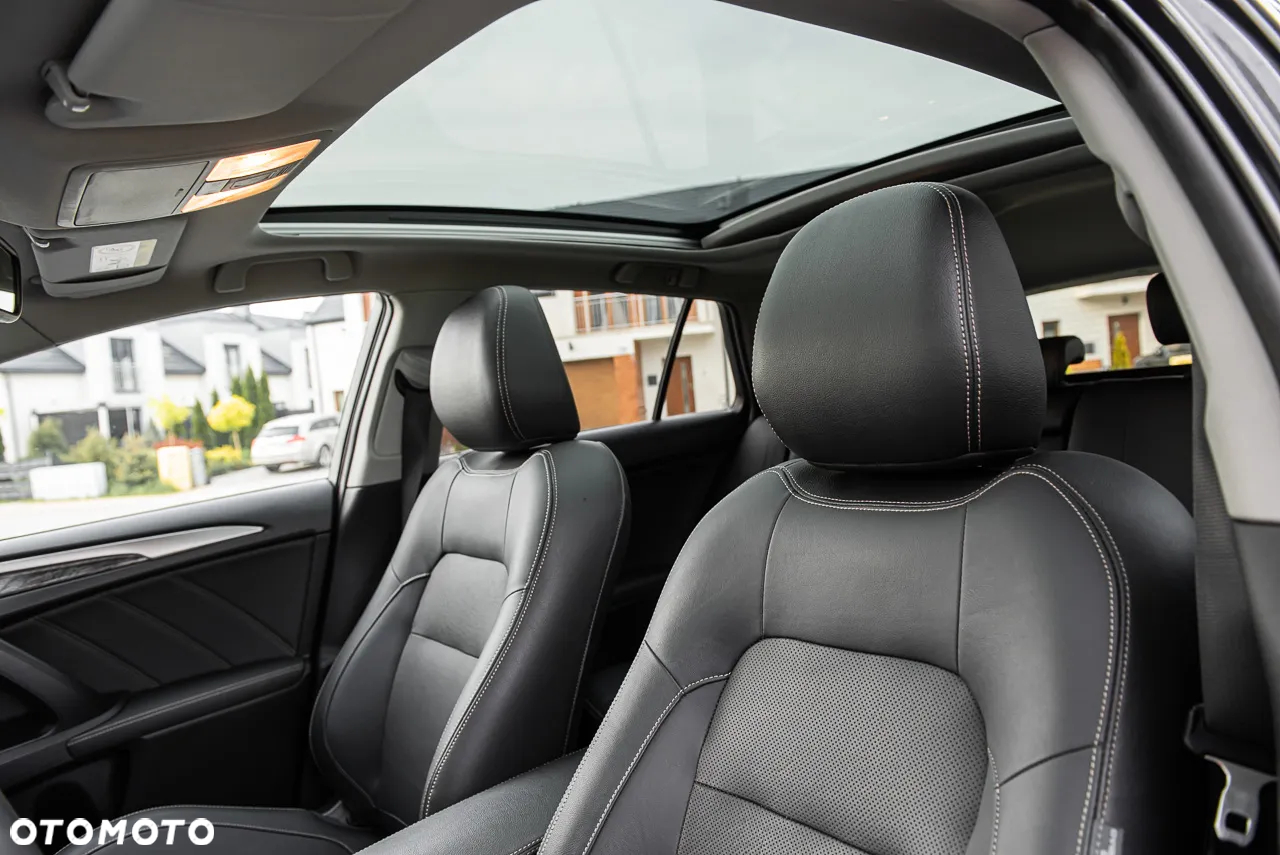 Toyota Avensis Touring Sports 2.0 D-4D Executive - 28