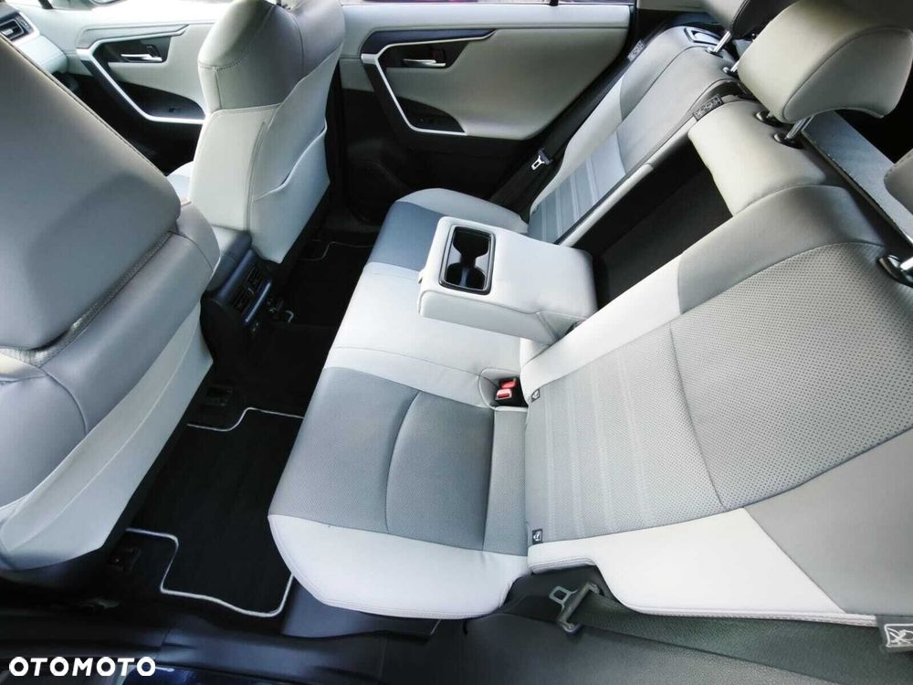 Toyota RAV4 - 19