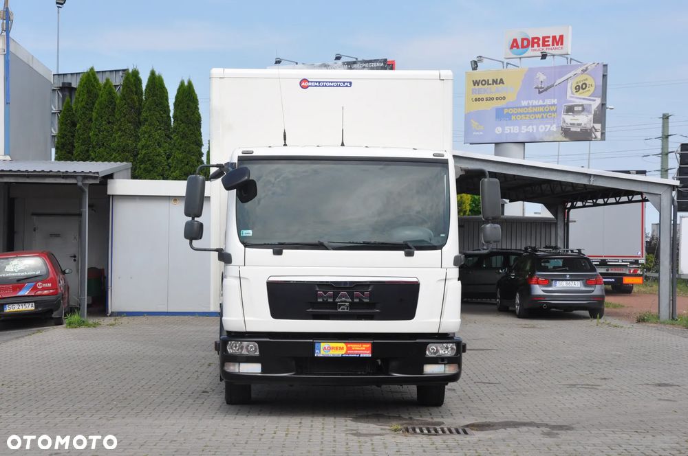 MAN TGL 12.220  USZKODZONY SILNIK - 2