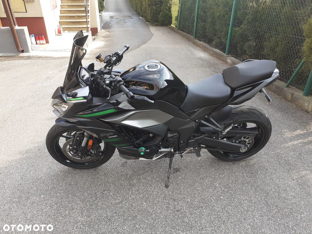 Kawasaki Ninja 1000 SX - 14