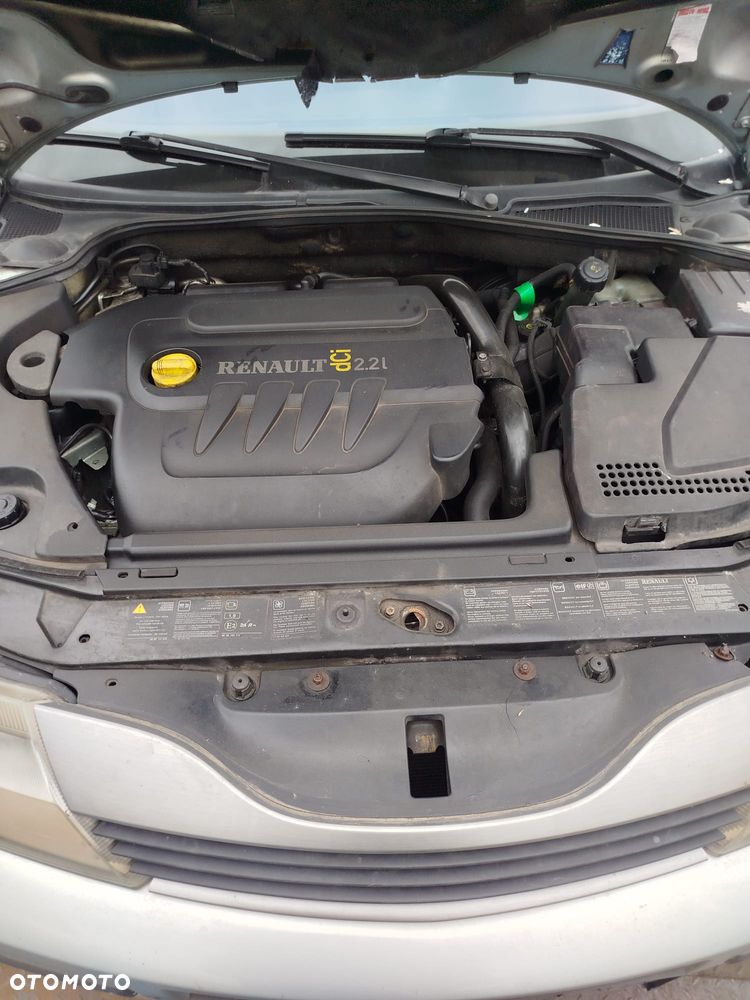 Renault Laguna 2 na części. - 6