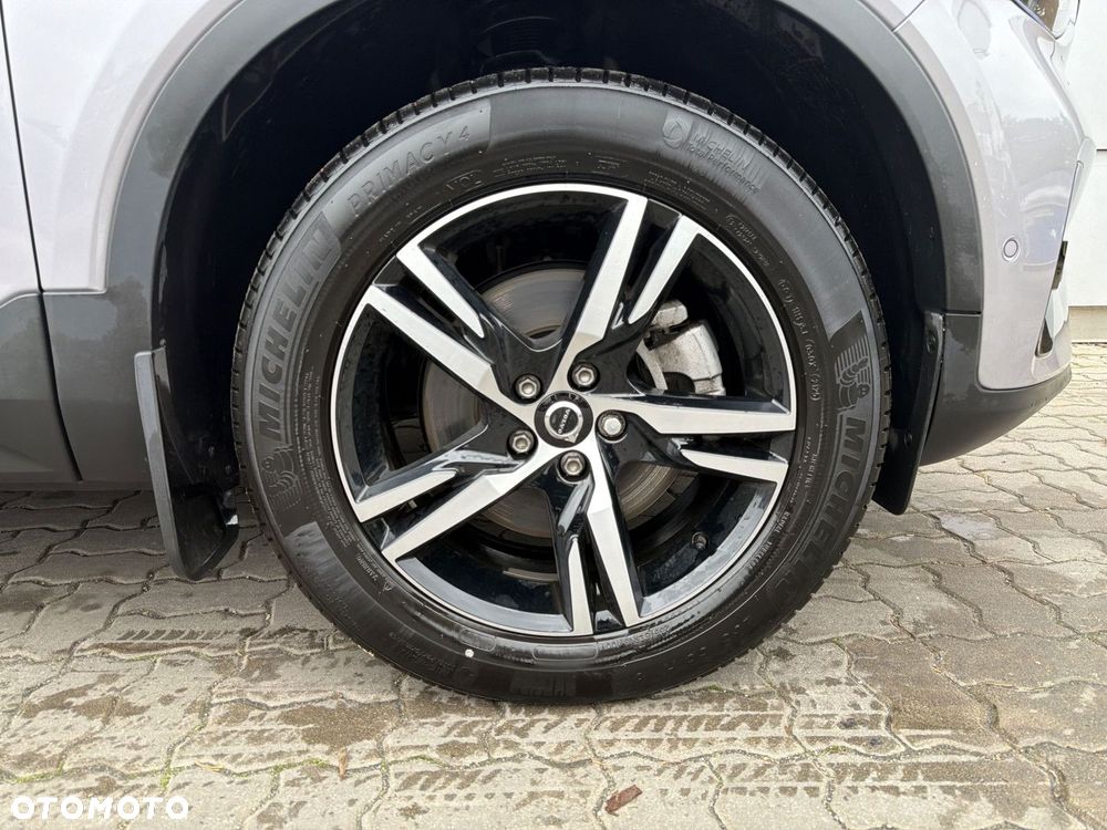 Volvo XC 40 - 30