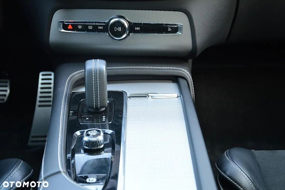 Volvo XC 90 B5 D AWD Geartronic RDesign - 34