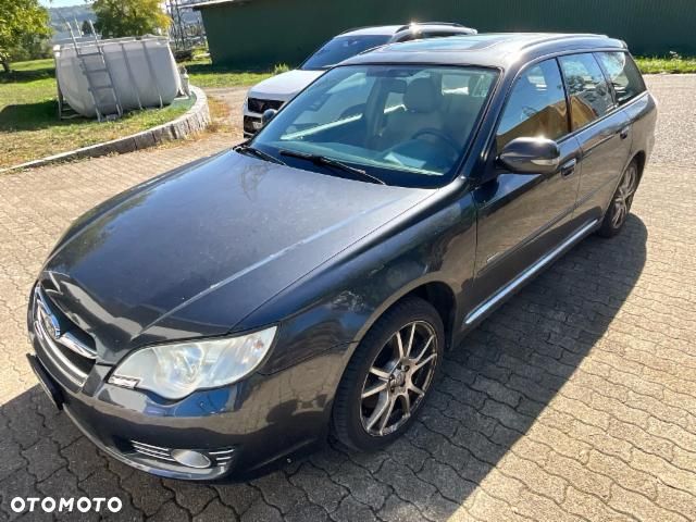 Subaru Legacy 3.0RE EXE - 2