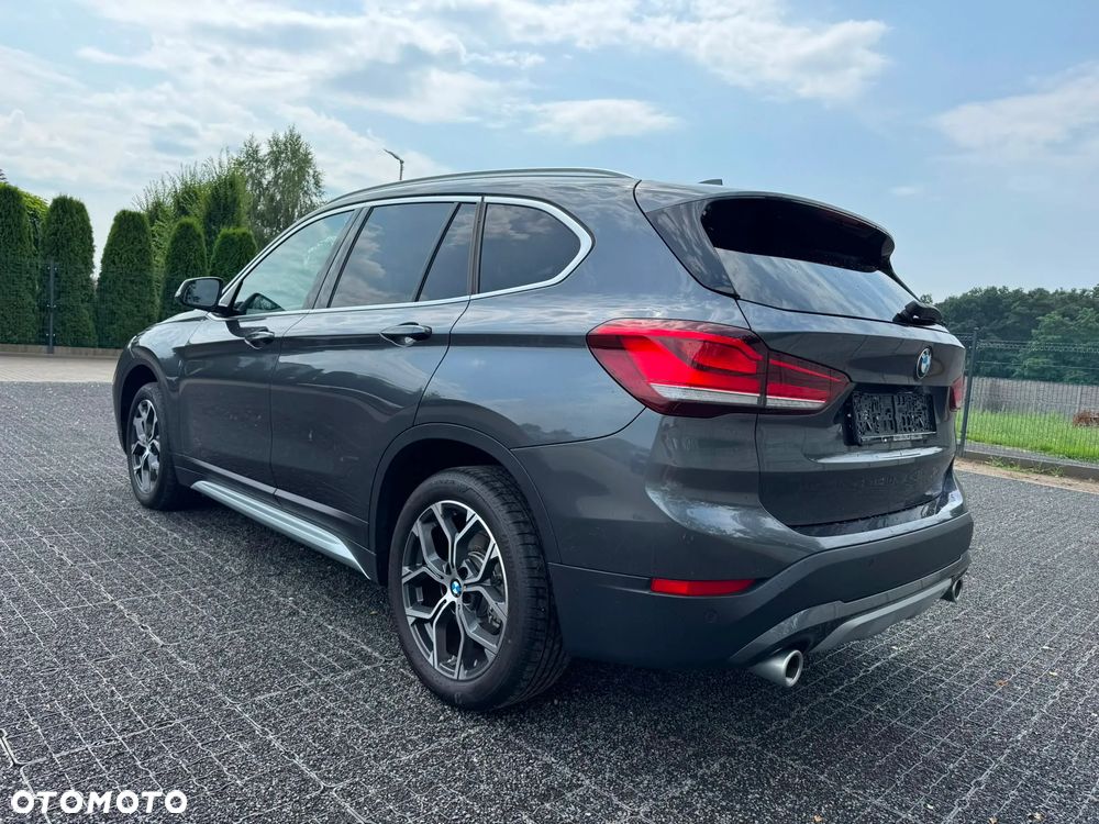BMW X1 sDrive20i Advantage - 4