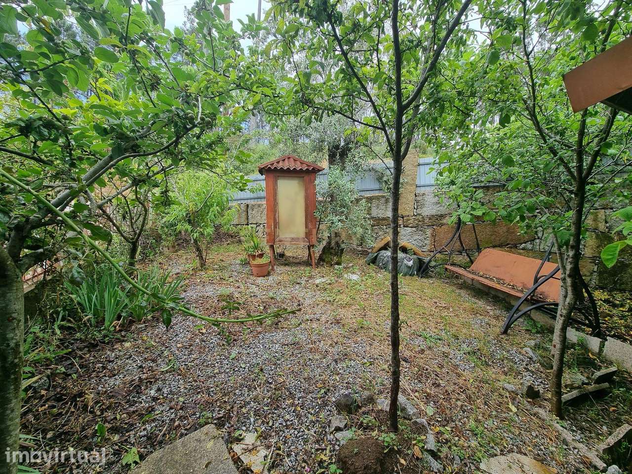 Terreno com casa de madeira no Sátão - Grande imagem: 5/12