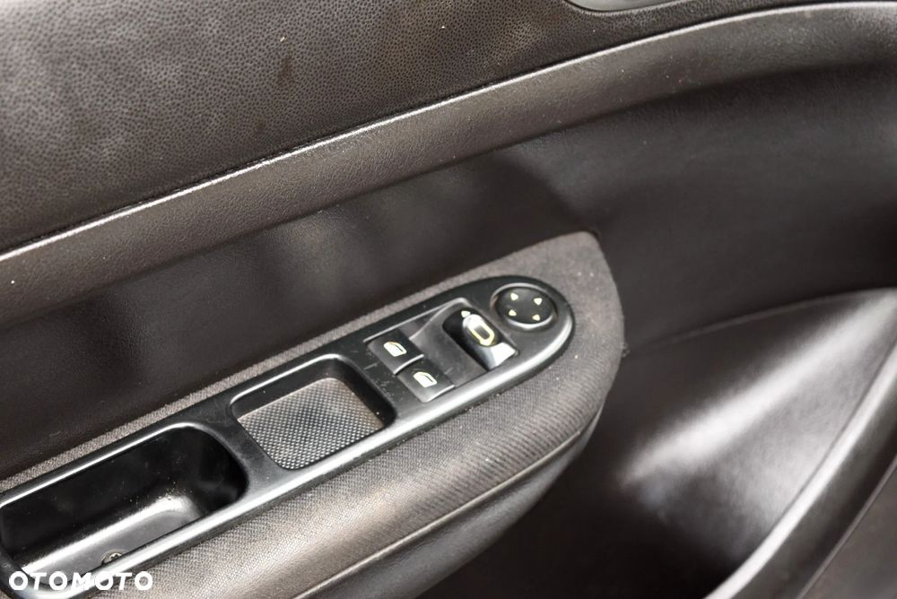 Peugeot 307 HDi 135 Epok - 19