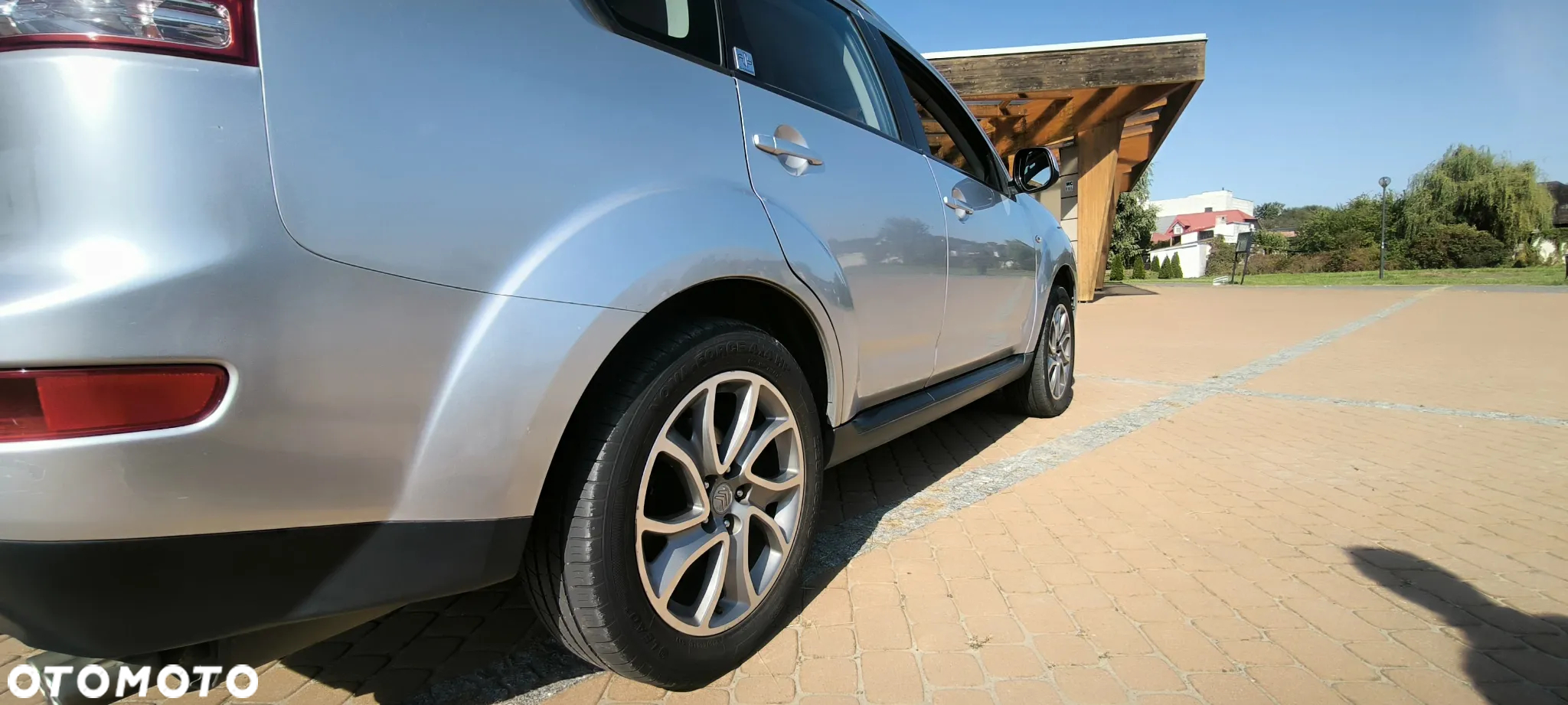 Citroën C-Crosser 2.2 HDi Exclusive DCS - 10