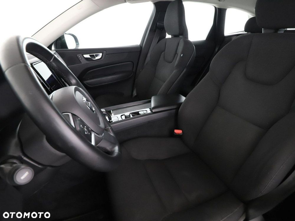 Volvo XC 60 B4 D AWD Geartronic Momentum - 14