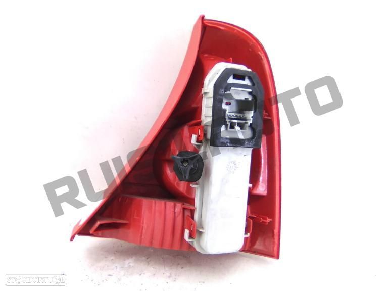 Farolim Trás Painel Esquerdo  Renault Clio Ii [1998_2012] 1.5 D - 2