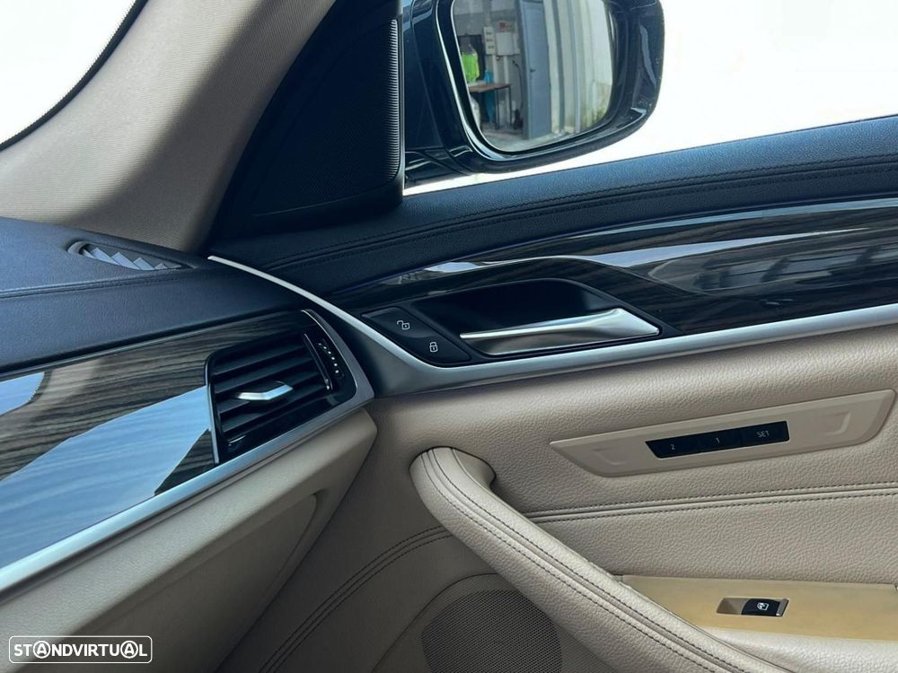 BMW 530 e iPerformance - 11