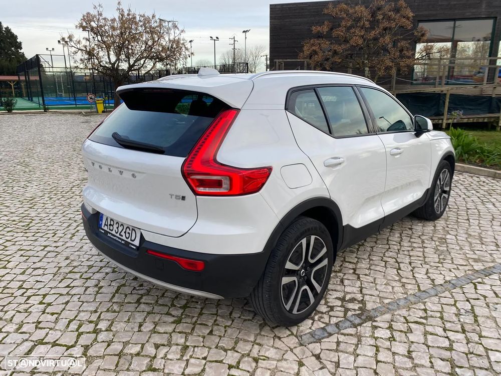 Volvo XC 40 1.5 T5 PHEV Momentum Plus - 46