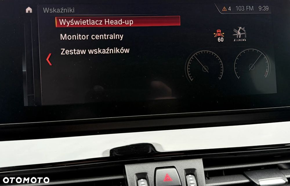 BMW X1 sDrive18d xLine - 27