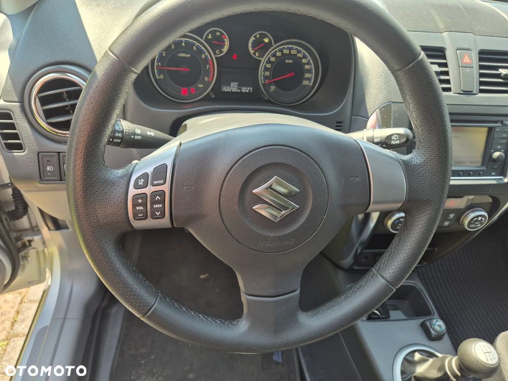 Suzuki SX4 1.6 VVT 4x4 Style - 29