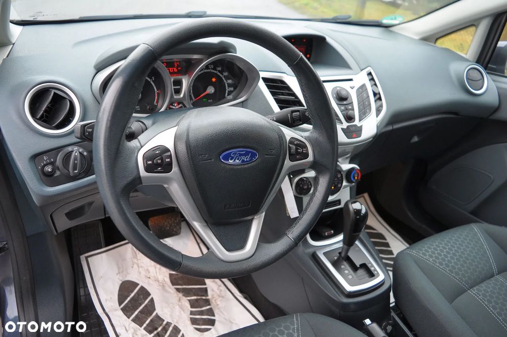 Ford Fiesta 1.4 Autom Titanium - 20