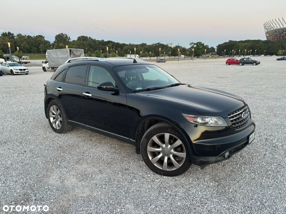 Infiniti FX - 1