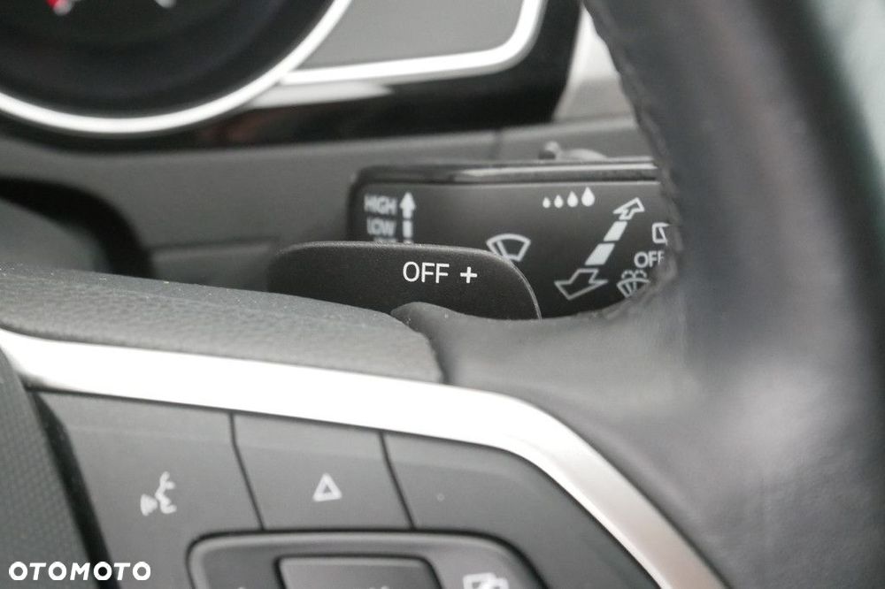 Volkswagen Passat Variant 1.5 TSI EVO Business DSG - 24