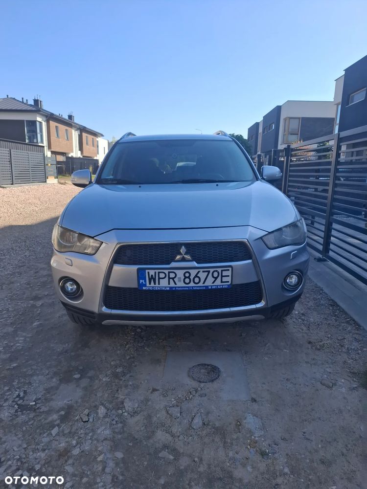 Mitsubishi Outlander 2.4 4WD Intense - 3