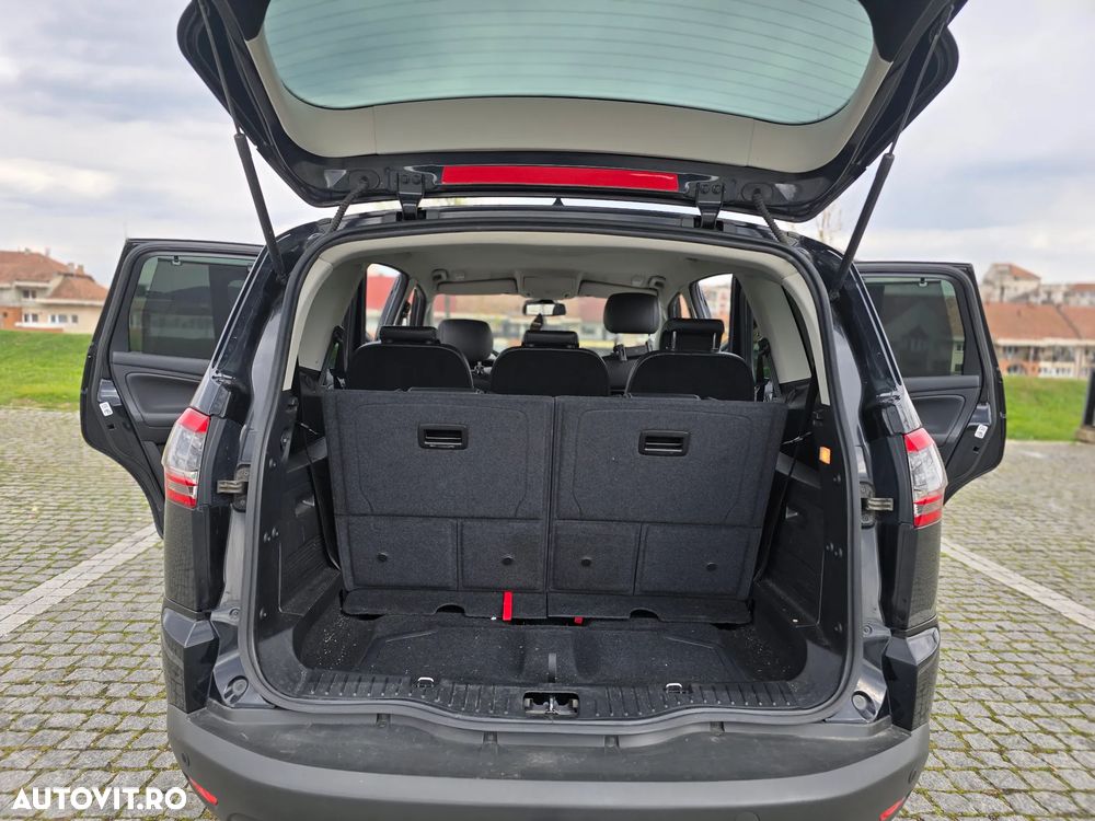 Ford S-Max 2.0 TDCi Powershift Titanium - 8