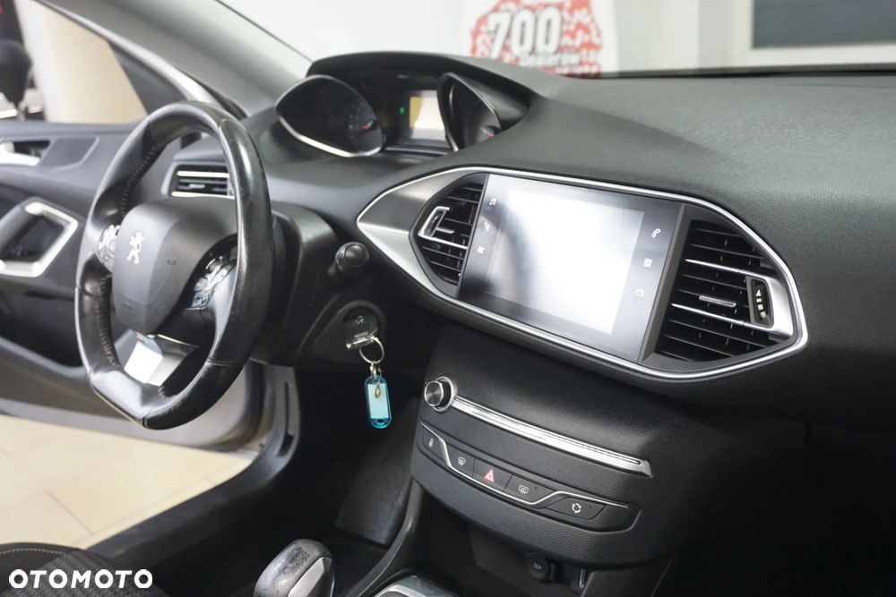 Peugeot 308 BlueHDi 100 Stop & Start Access - 21