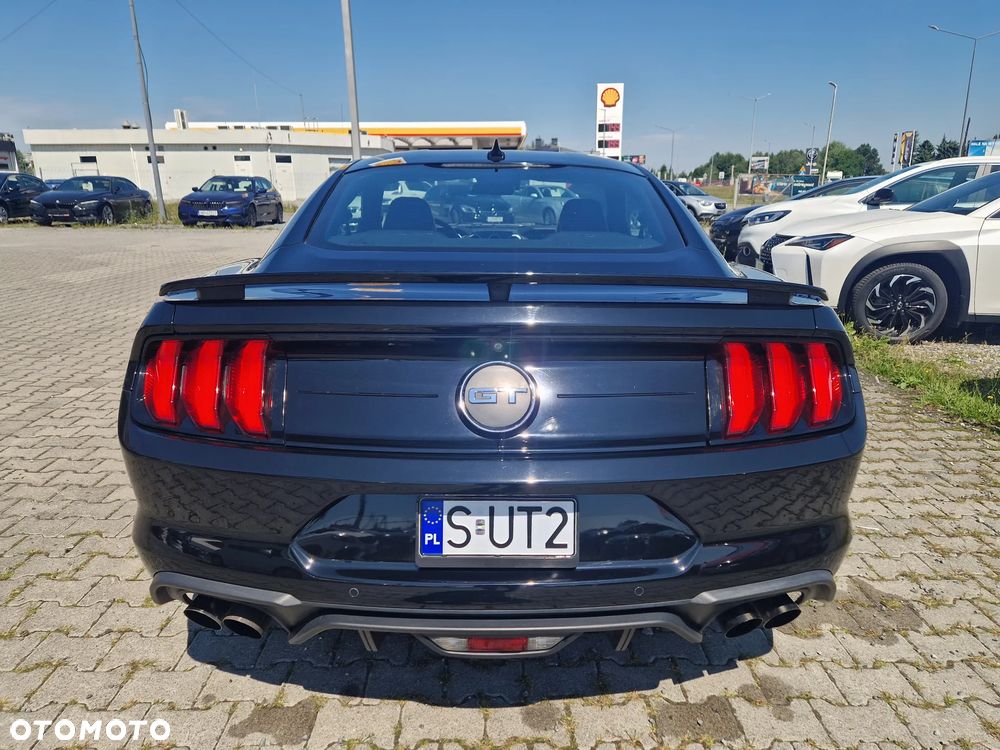 Ford Mustang - 7