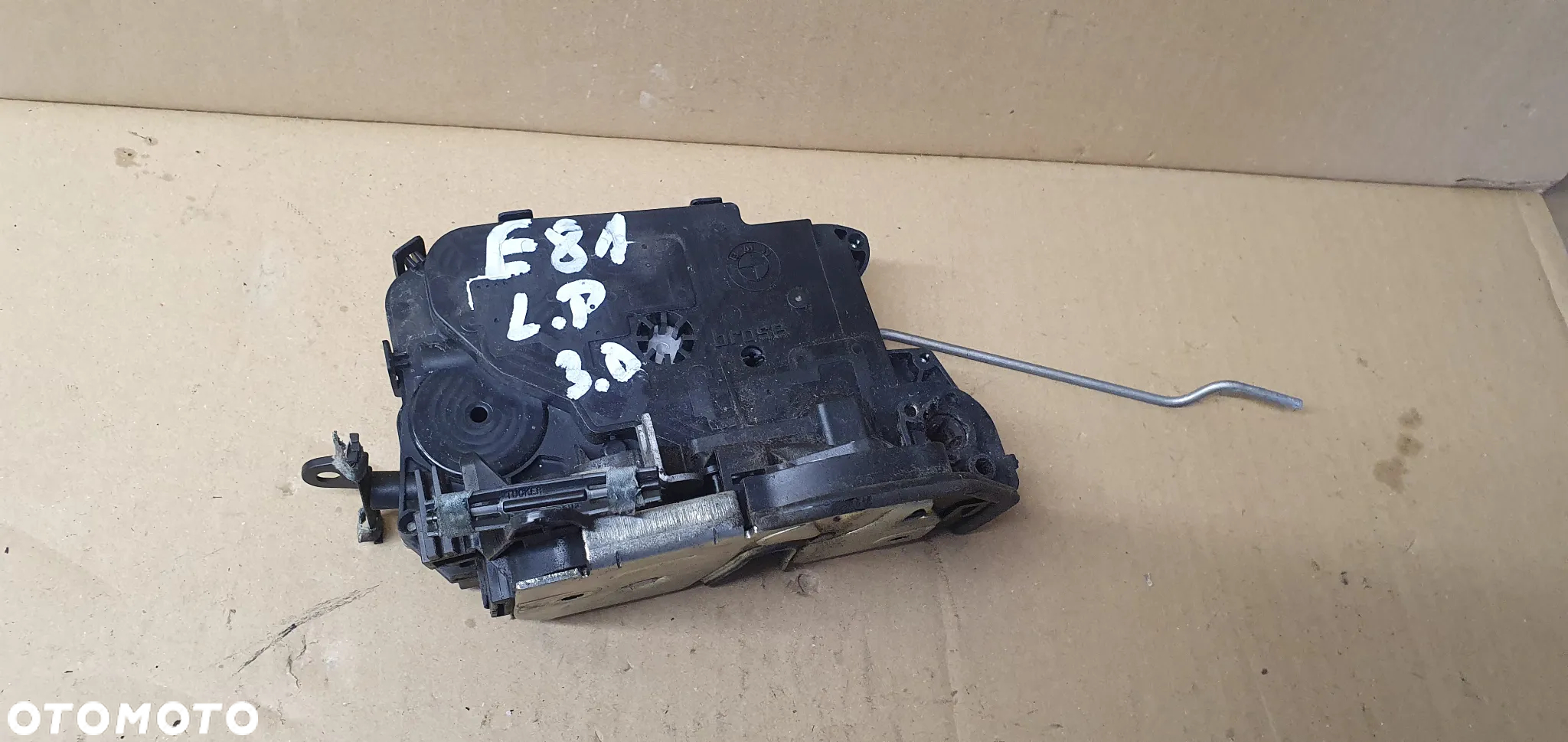 Zamek drzwi lewy przód przedni BMW 1 E81 7059967 - 5
